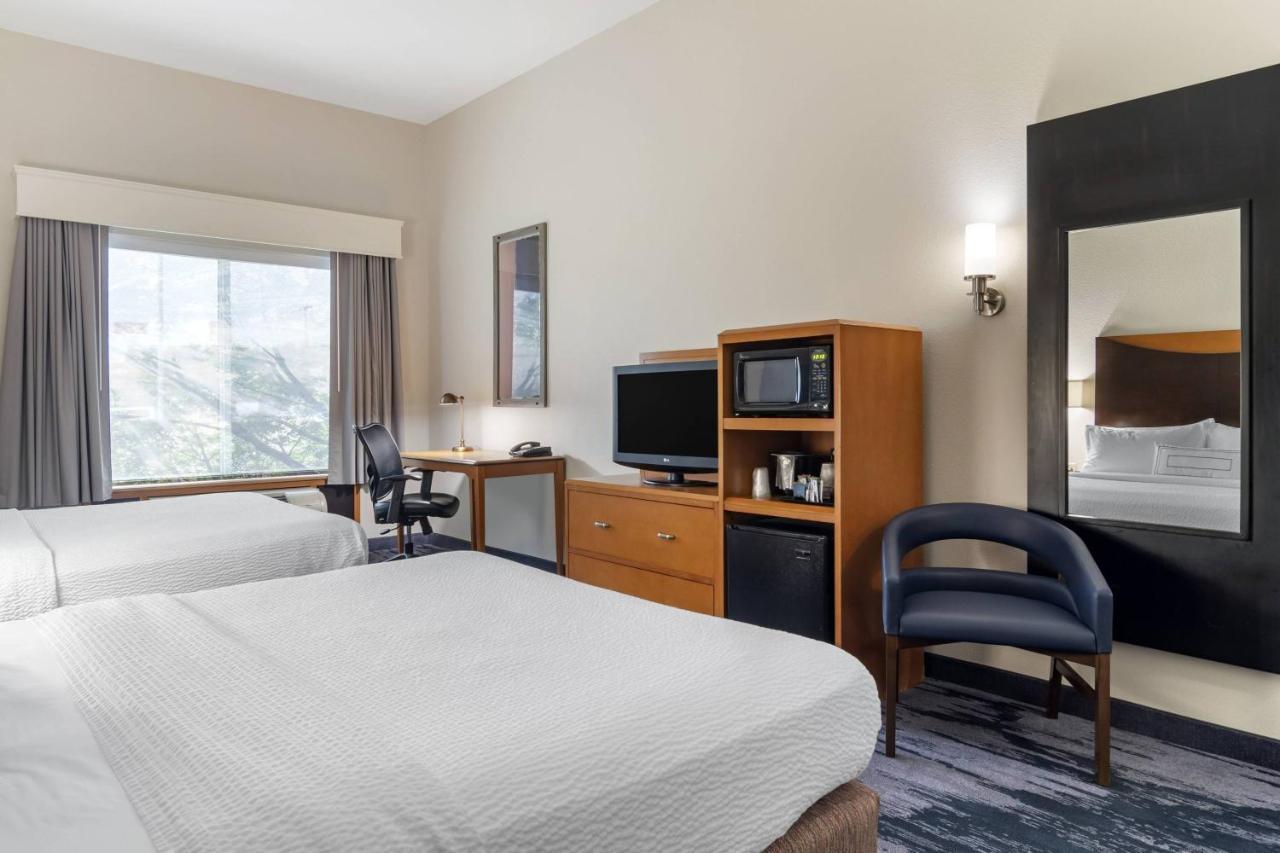 Fairfield Inn & Suites By Marriott Commerce Exteriör bild