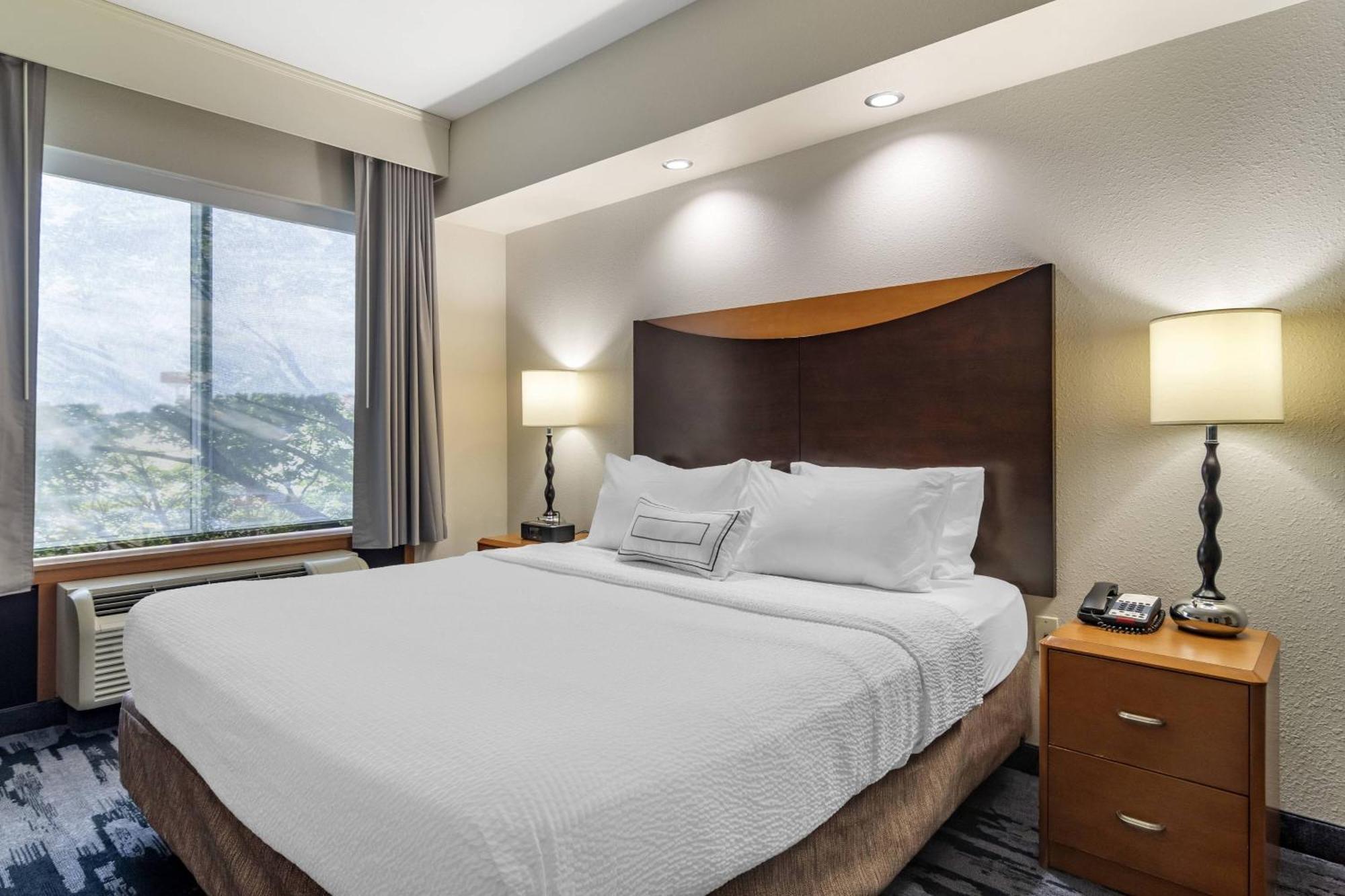 Fairfield Inn & Suites By Marriott Commerce Exteriör bild
