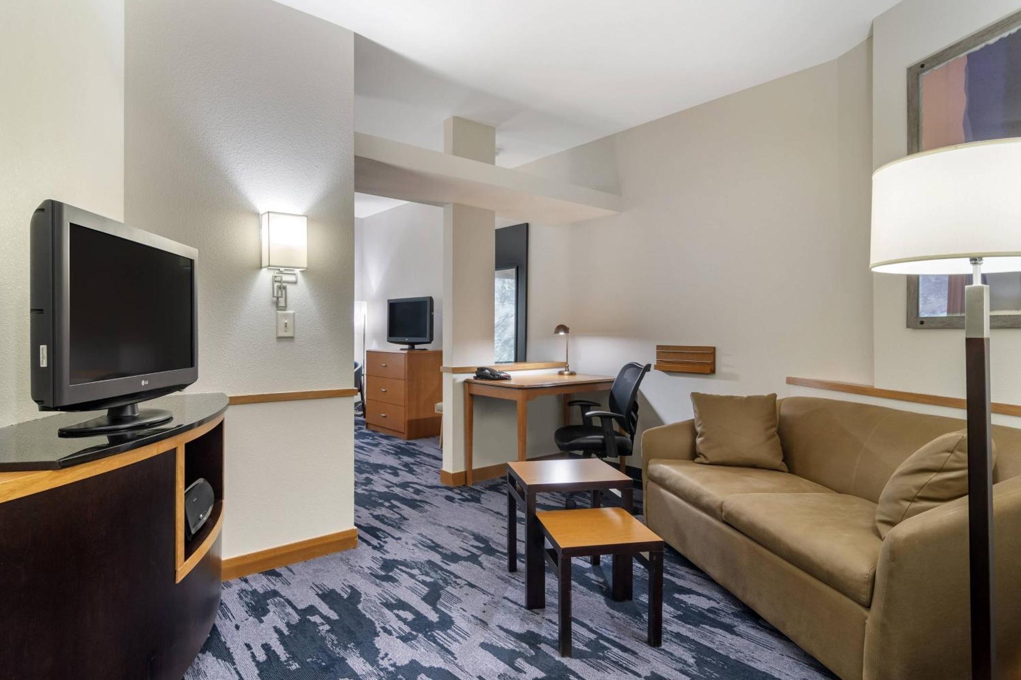 Fairfield Inn & Suites By Marriott Commerce Exteriör bild