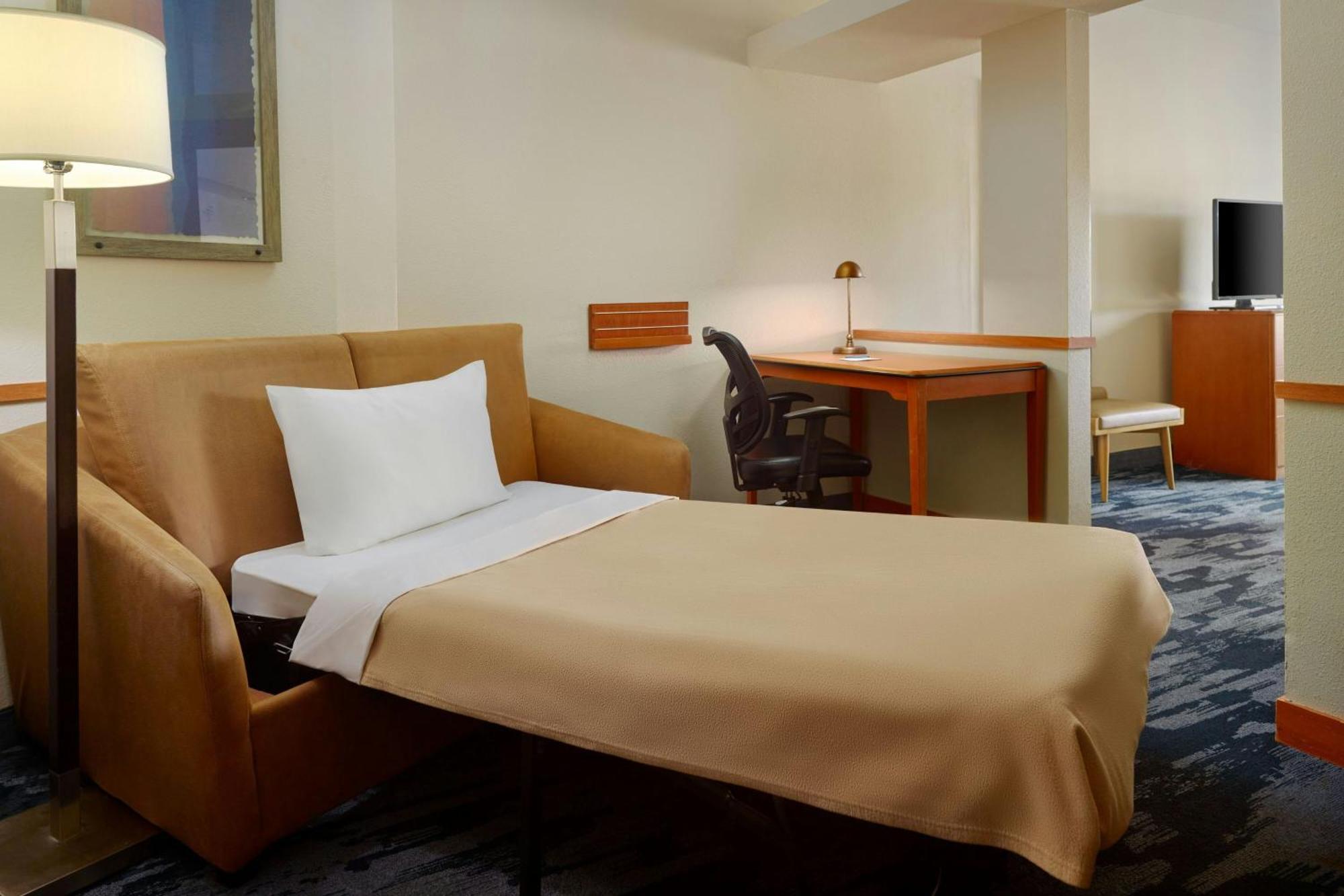 Fairfield Inn & Suites By Marriott Commerce Exteriör bild