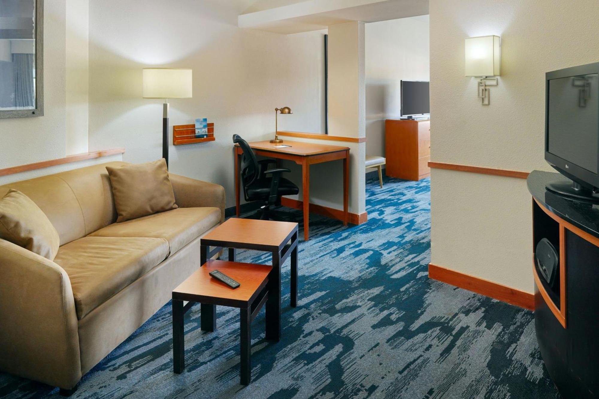 Fairfield Inn & Suites By Marriott Commerce Exteriör bild